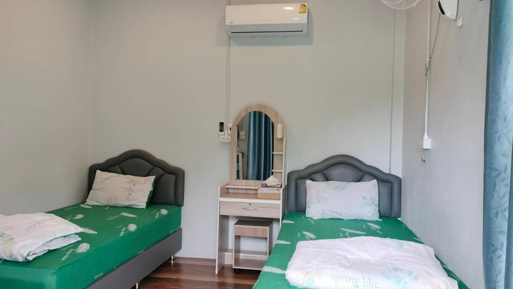 Pimpisa Garden พิมพิศา การ์เด้นท์ Khuang Kom Quarto foto